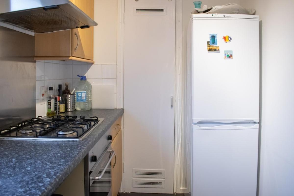 Appartamento Remote Work Entire Flat 20min To Oxford St Londra